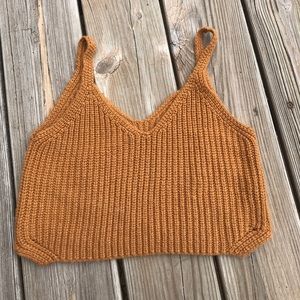 Wool-like orange/brown crop 🌞